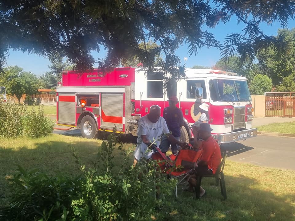 Emfuleni Midvaal Fire Brigade helping Emfuleni Community